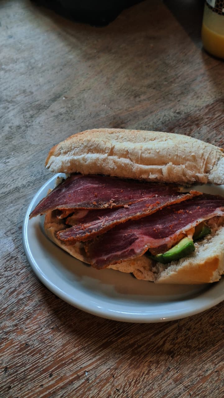 Embutidos Tradicionales Los Tres Hermanos